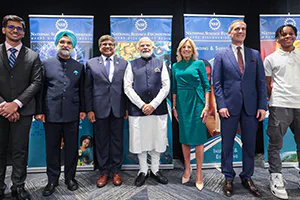 Modi Briefed on UMD-led Aquaculture Research